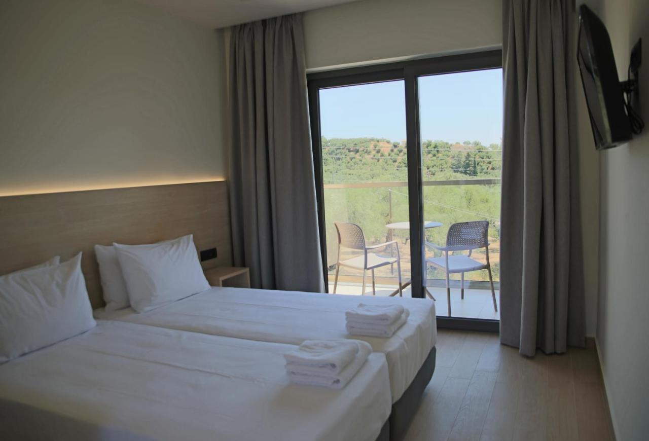 Armonia Rooms Laganas Bagian luar foto